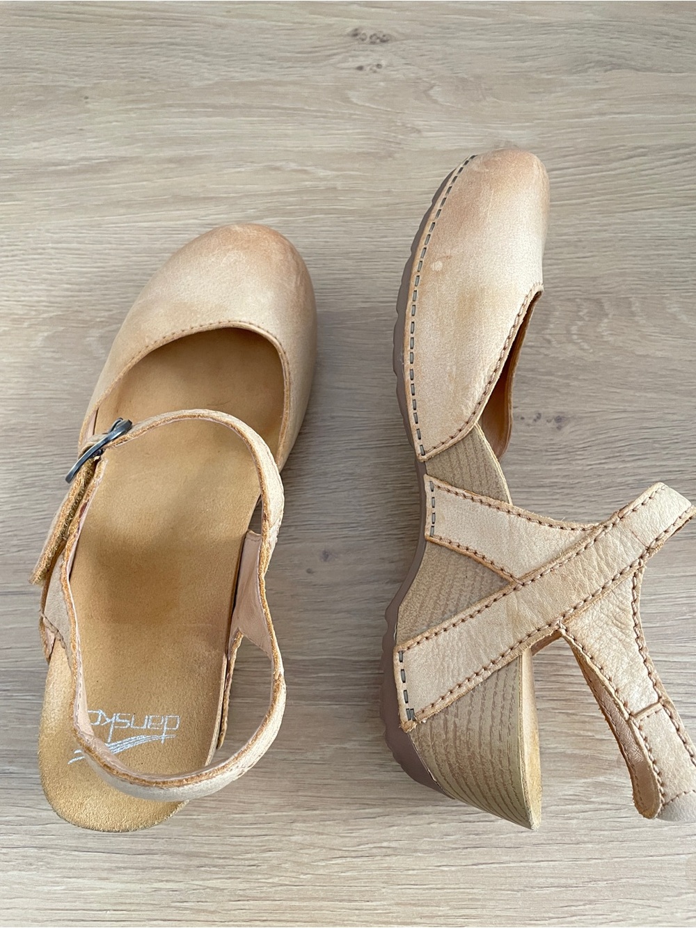 Dankso size 40 Women’s Beige leather  Slingback Wedge Heels